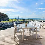 Casa vacanze 8 Person In Sandoy