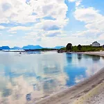 Casa vacanze 8 Person In Sandoy *