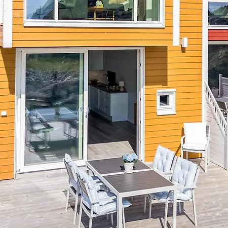 Дом отдыха 8 Person In Sandoy